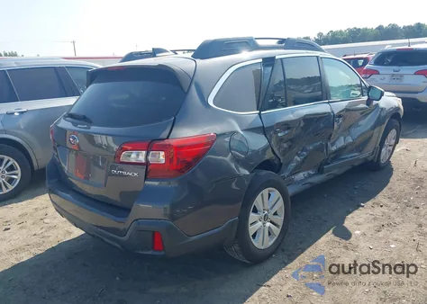 2018 Subaru Outback 2.5I Premium z USA, uszkodzony, nr VIN 4S4BSACCXJ3204993